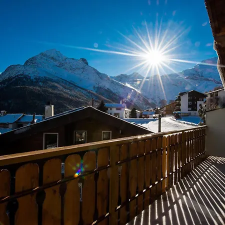 Alpenperle فندق Saas Fee